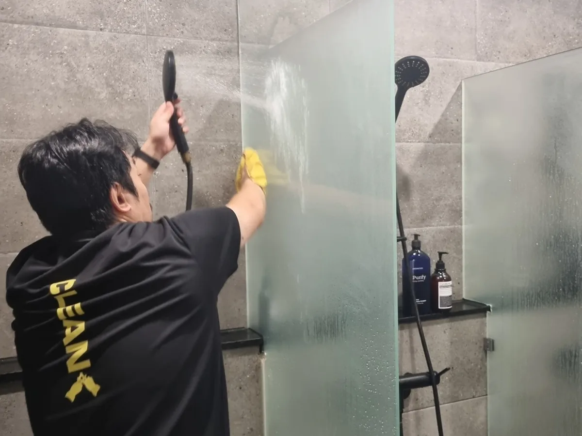 북구 각화동 헬스장 복도·대기 동선 야간 위생청소 사례 - 행진크린